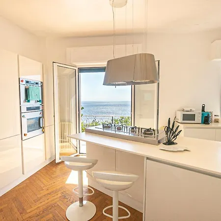Apartment Panoramic Sea View
